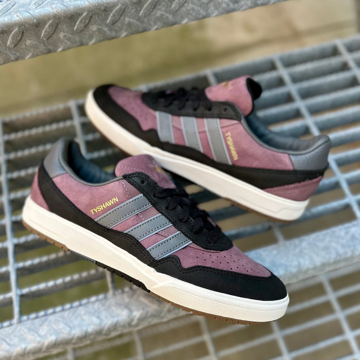 Tenis Adidas Tyshawn II