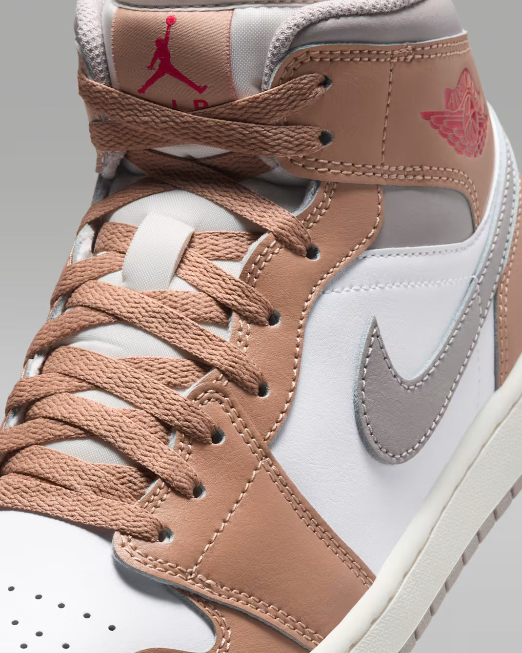 Tenis Air Jordan 1 Mid