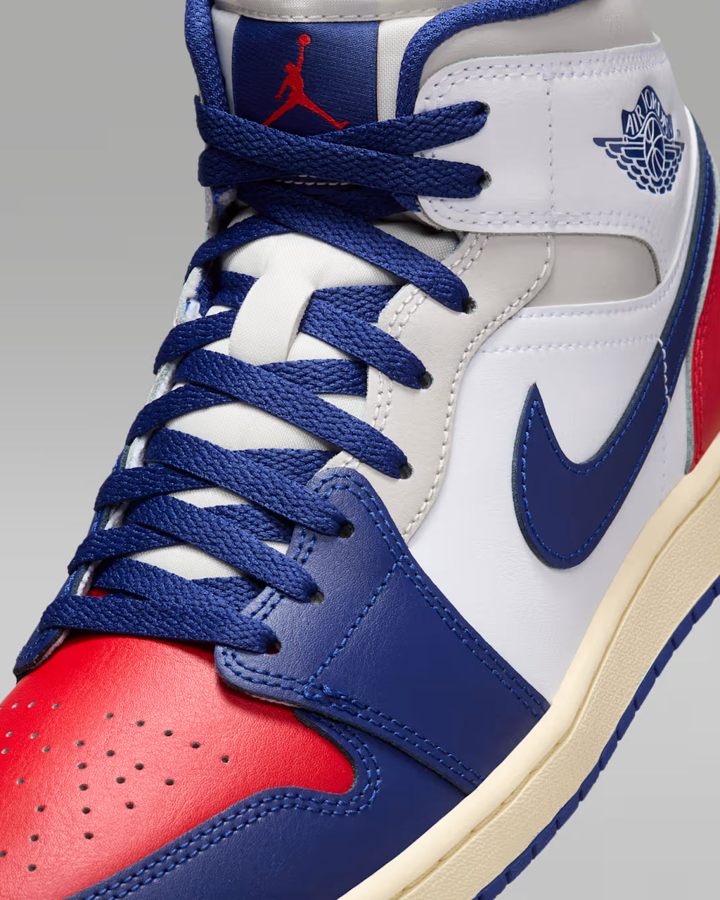 Tenis Air Jordan 1 Mid