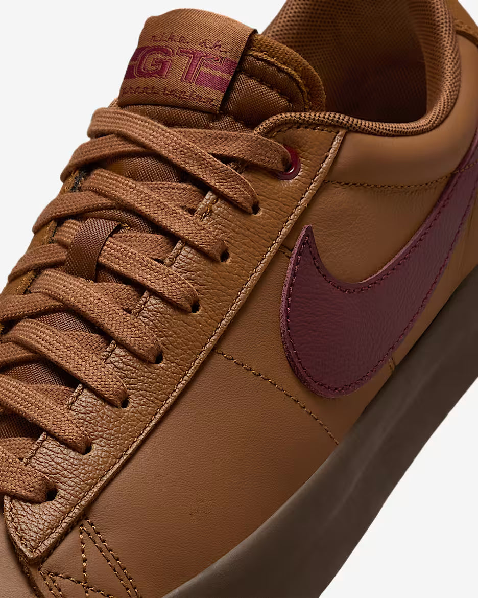 Tenis Nike SB Blazer Low Pro GT