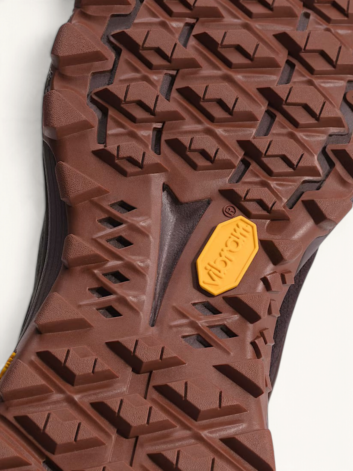 Suela Vibram marrón de los tenis FRIDAY.COM.CO Vans Crosspath XC con tacos profundos para mayor agarre y tracción