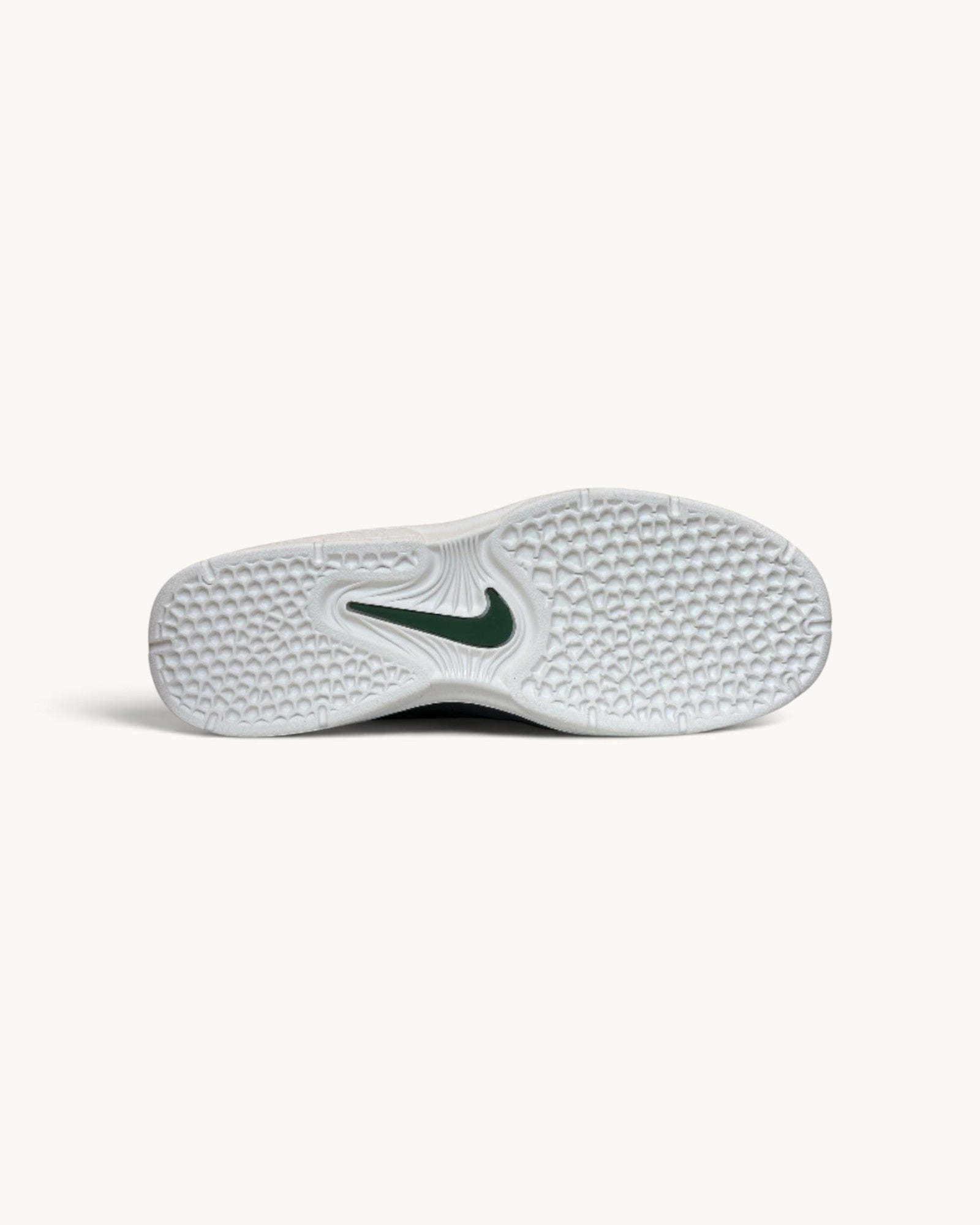 Tenis Nike SB Vertebrae Black, Malachite, & Summit White