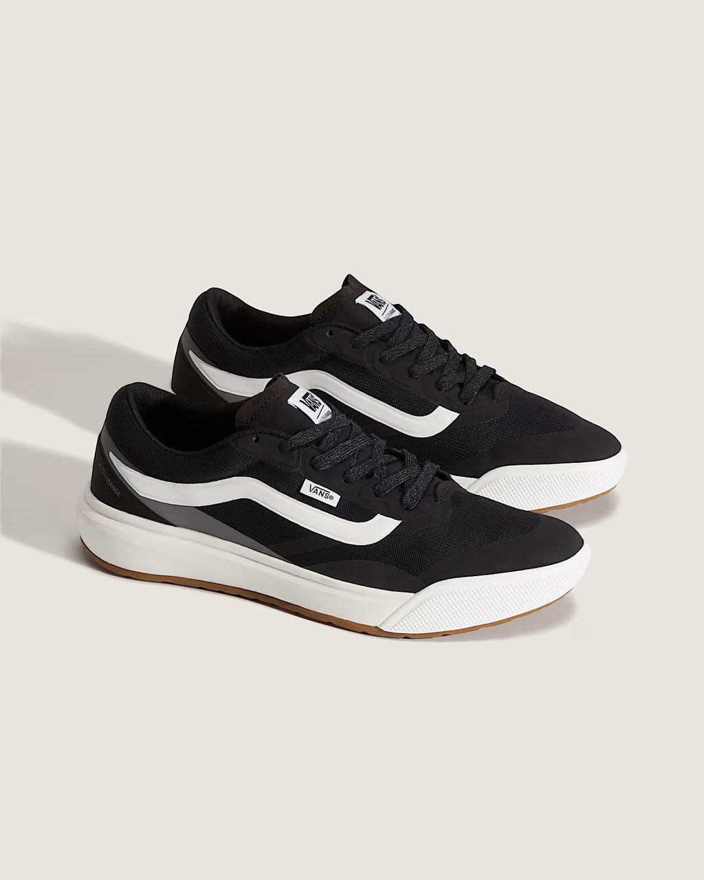Tenis Vans MTE Ultrarange 2.0 RW Black White