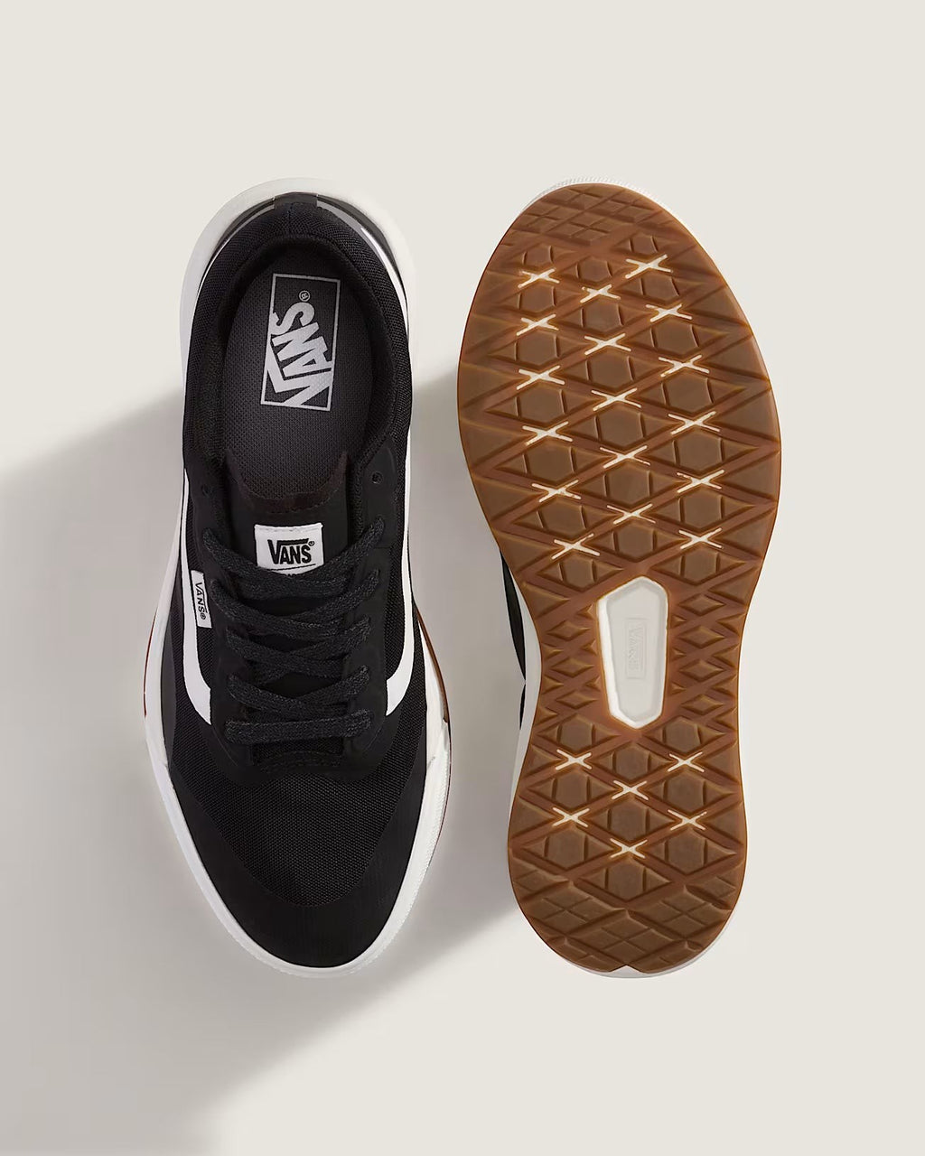 Tenis Vans MTE Ultrarange 2.0 RW Black White