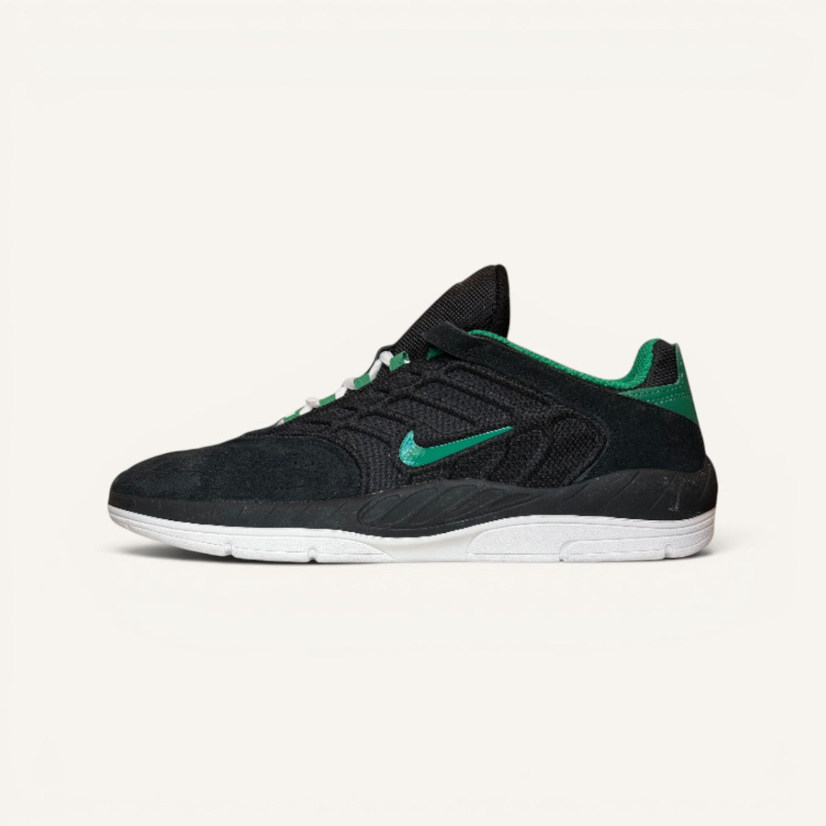 Tenis Nike SB Vertebrae Black, Malachite, & Summit White