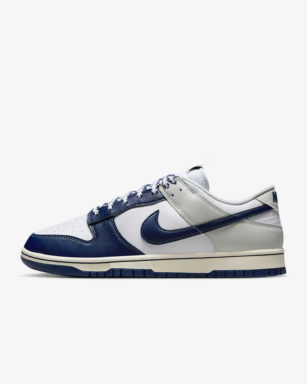 Tenis Nike Dunk Low Retro Hombre