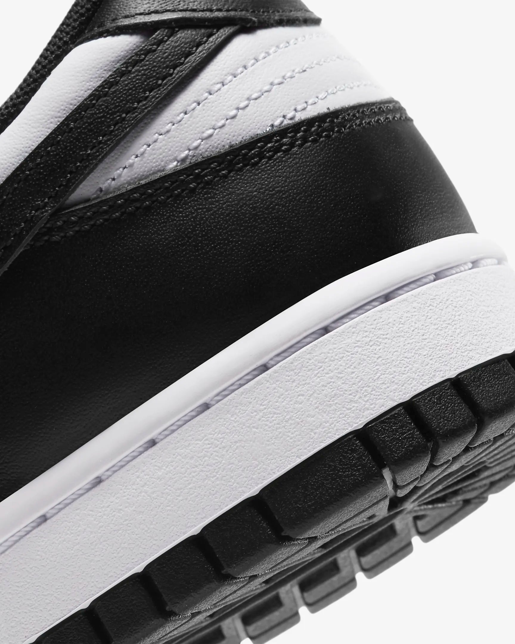 Tenis Nike Dunk Low Retro