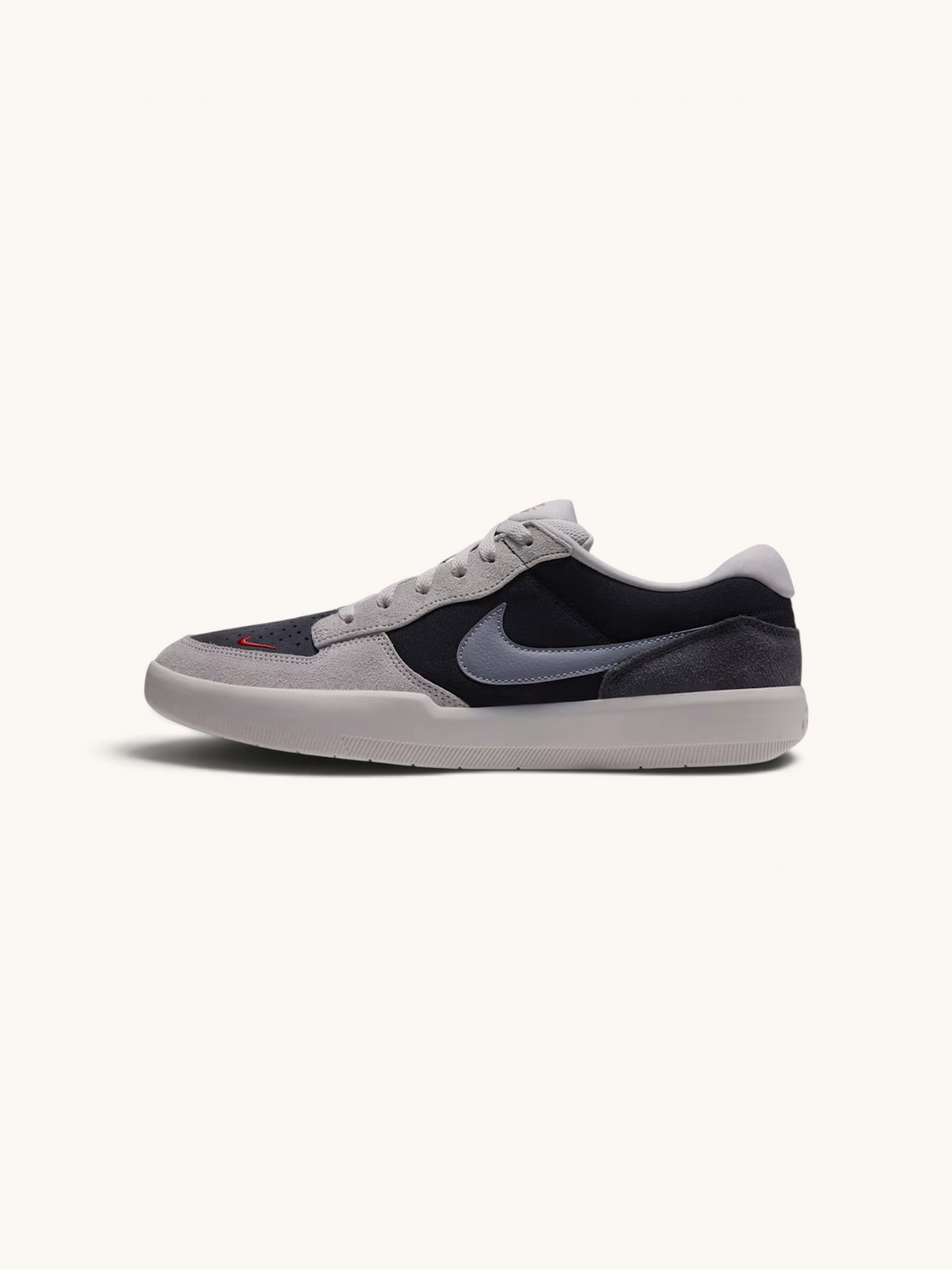 Zapatillas de skate FRIDAY.COM.CO Nike SB Force 58 en color gris humo con detalles en cuero y gamuza