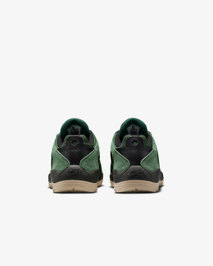 Tenis Nike SB Vertebrae