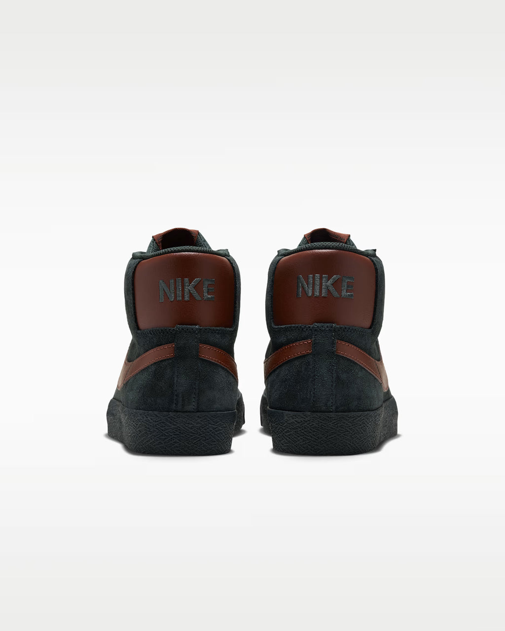 Tenis Nike SB Zoom Blazer Mid Black Spruce