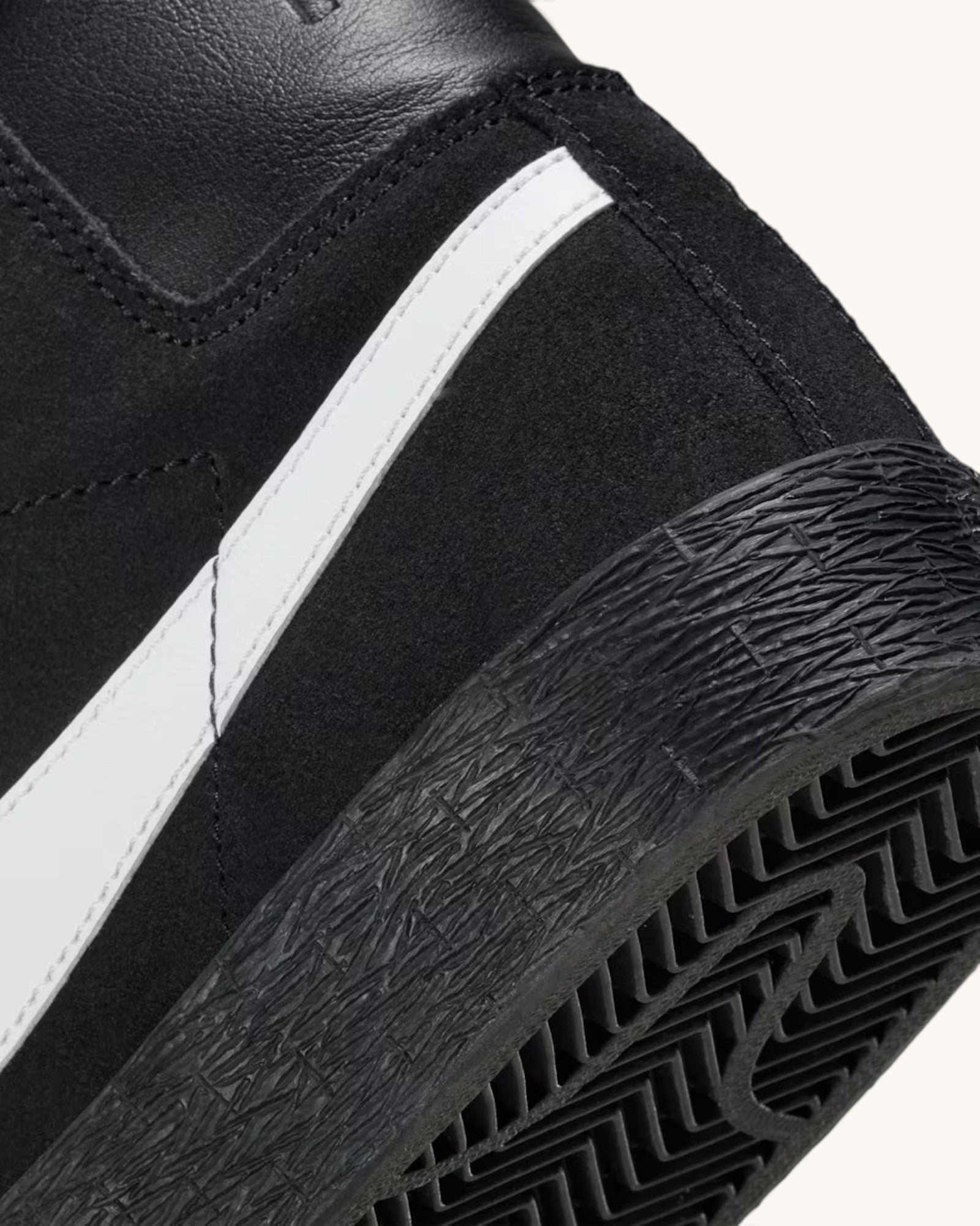 Tenis Nike SB Zoom Blazer Mid Black White