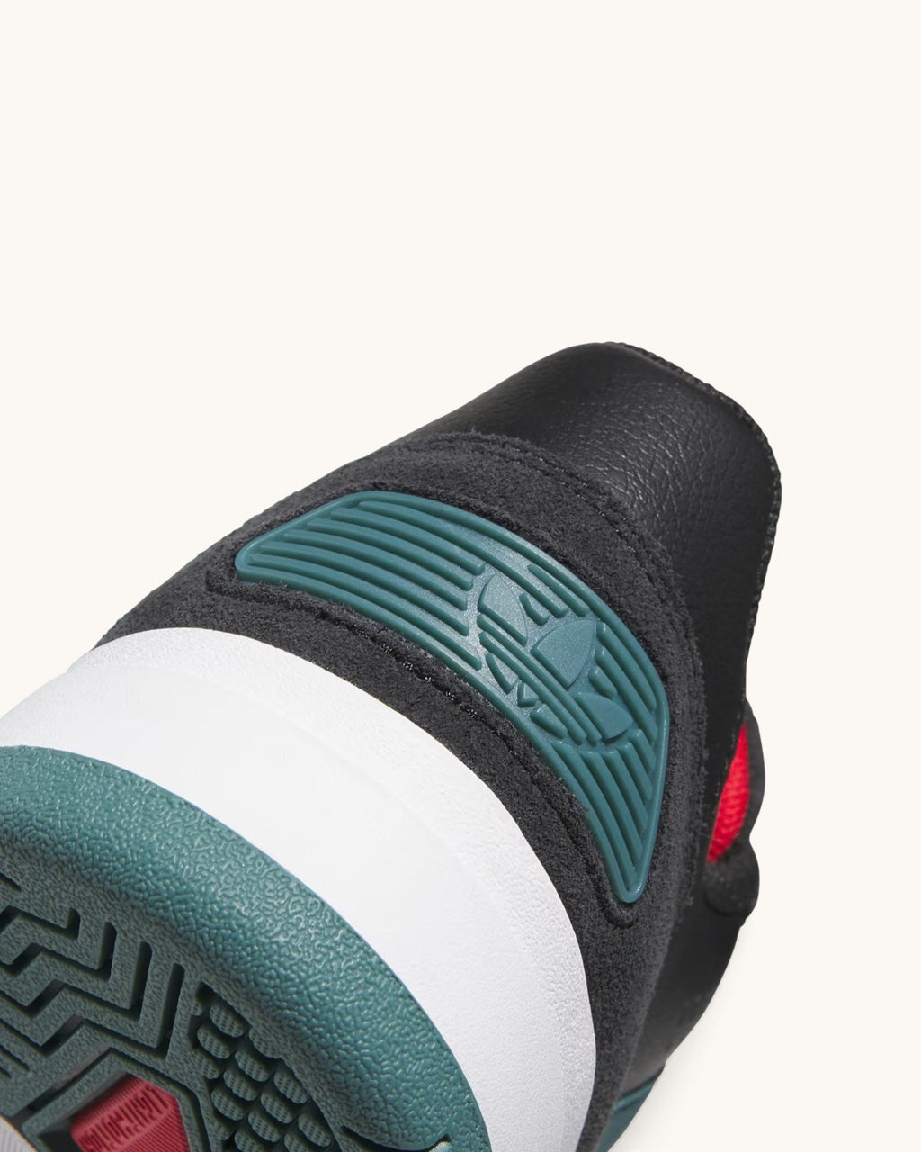 Tenis Adidas Tekkira Cup Core Black Preloved Tea