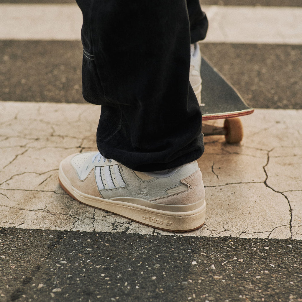 Tenis Adidas Forum 84 Low ADV