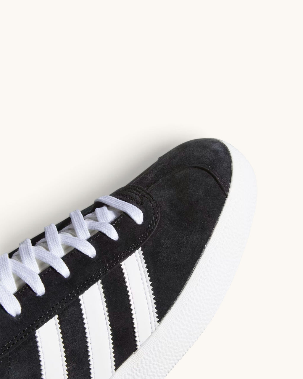 Tenis Adidas Gazelle ADV Black & White