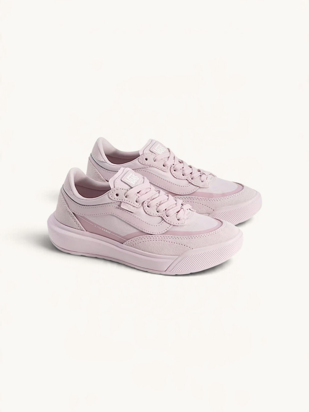 Tenis Vans MTE Ultrarange 2.0 SE en color rosa pálido con diseño ergonómico y suela resistente de FRIDAY.COM.CO