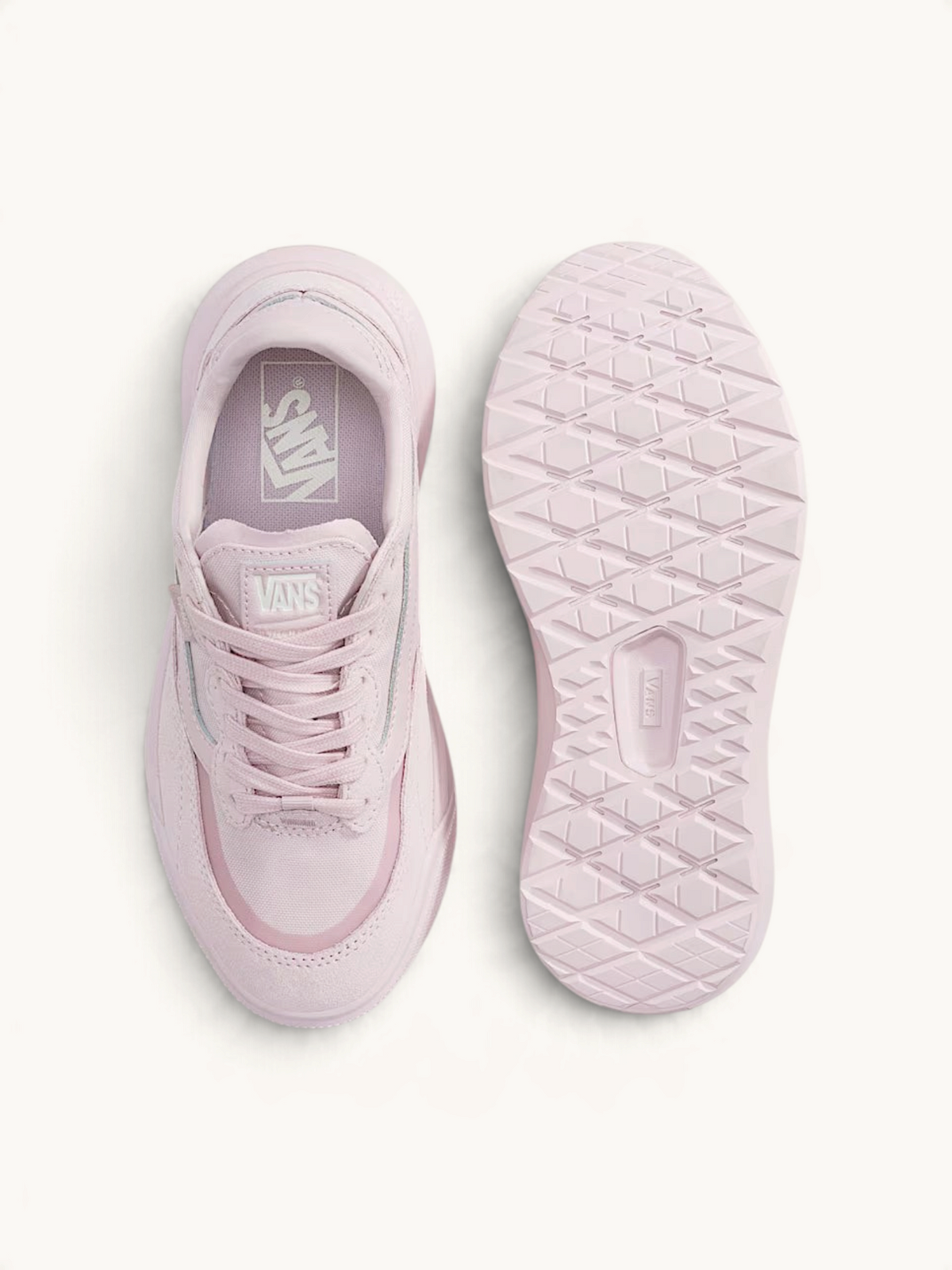 Zapatillas FRIDAY.COM.CO Vans UltraRange 2.0 en color rosa pálido con suela de alto rendimiento y diseño versátil