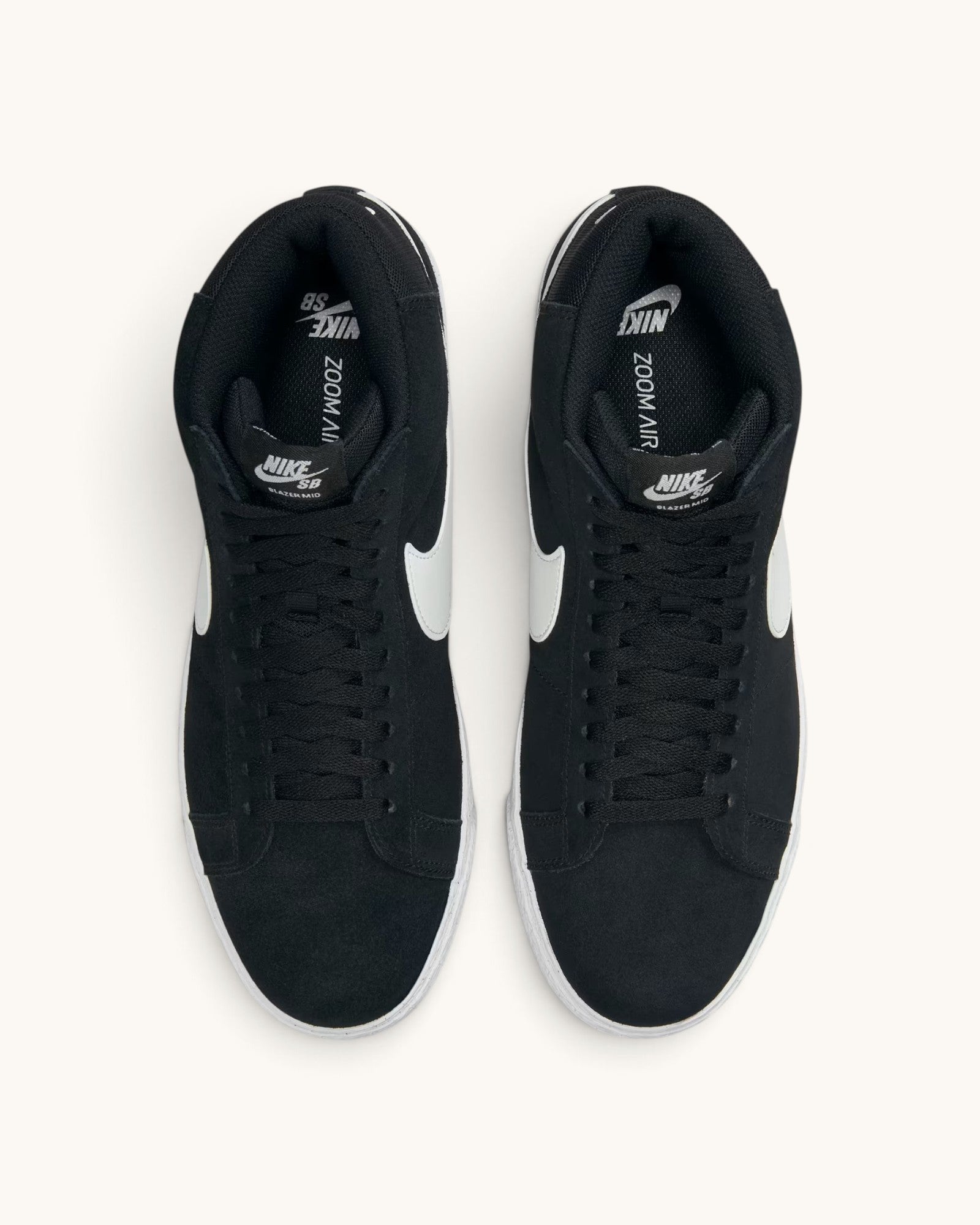FRIDAY.COM.CO Nike SB Zoom Blazer Mid sneakers in black suede with white Swoosh, top-down view