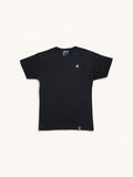 Camiseta negra FRIDAY.COM.CO de algodón para hombre con logo pequeño en el pecho y dobladillo.