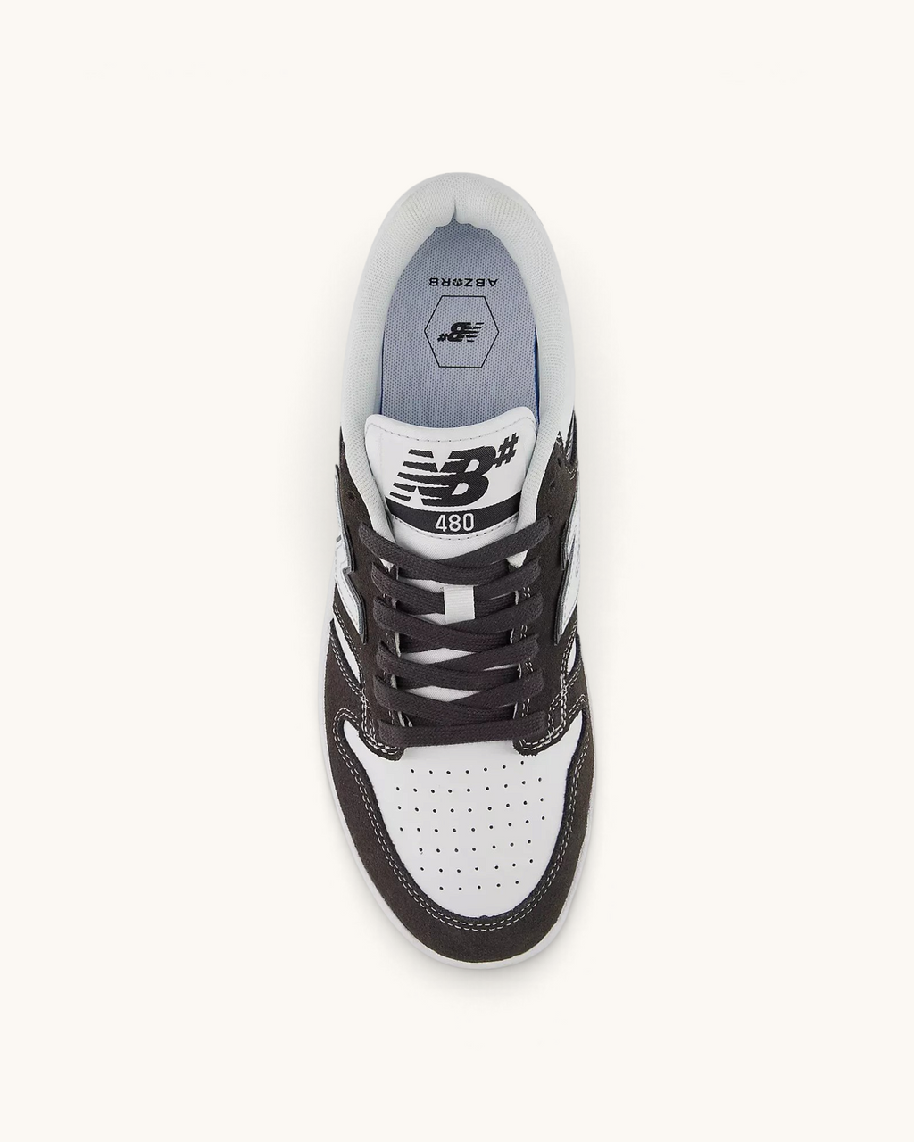 Tenis FRIDAY.COM.CO New Balance Numeric 480 en cuero y gamuza color negro y blanco con diseño de skate vintage.
