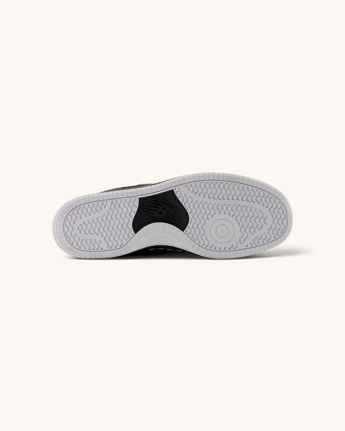 Suela de goma blanca con patrón de agarre de las zapatillas FRIDAY.COM.CO New Balance Numeric 480 para skate