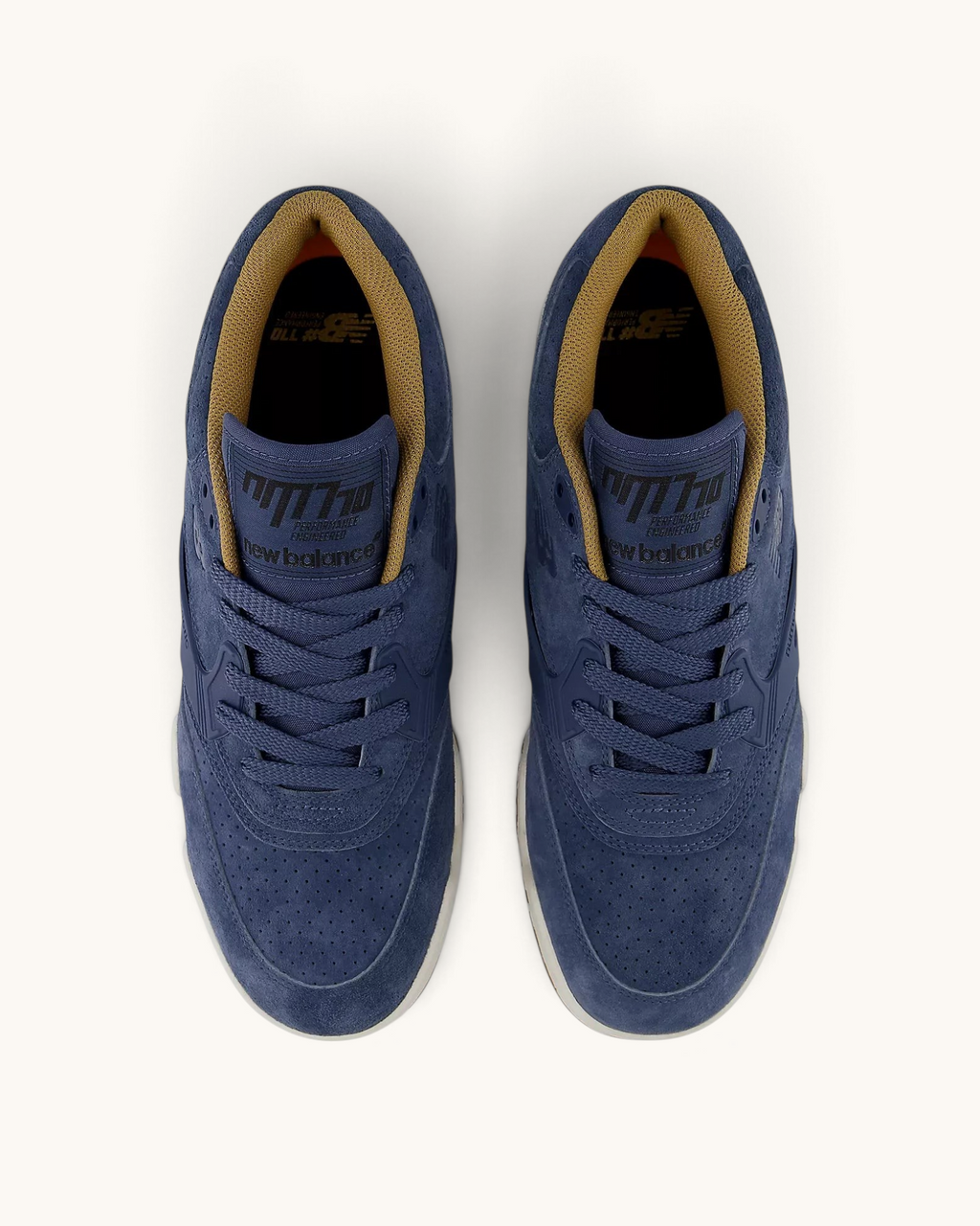 Tenis de skate FRIDAY.COM.CO New Balance Numeric 770 en ante color azul índigo con detalles en tono mostaza
