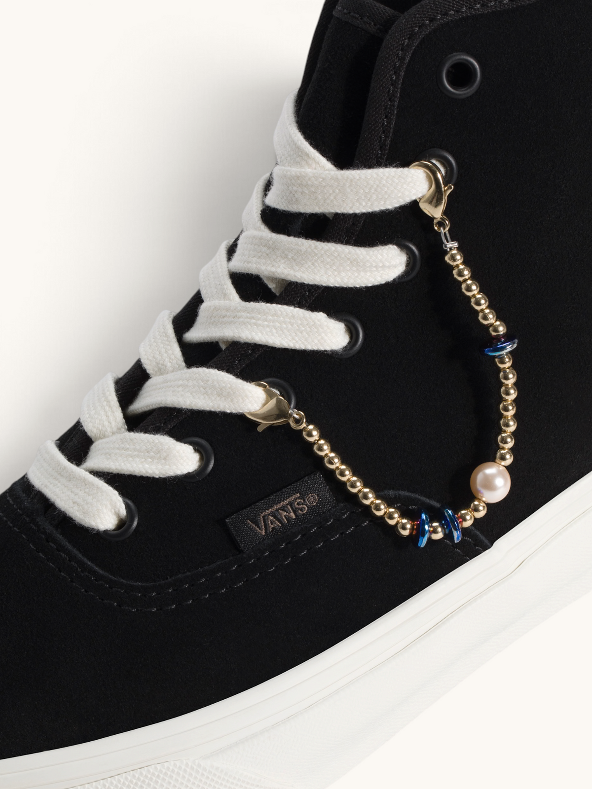 Tenis Vans Authentic Hi 2.0 Black / Gold