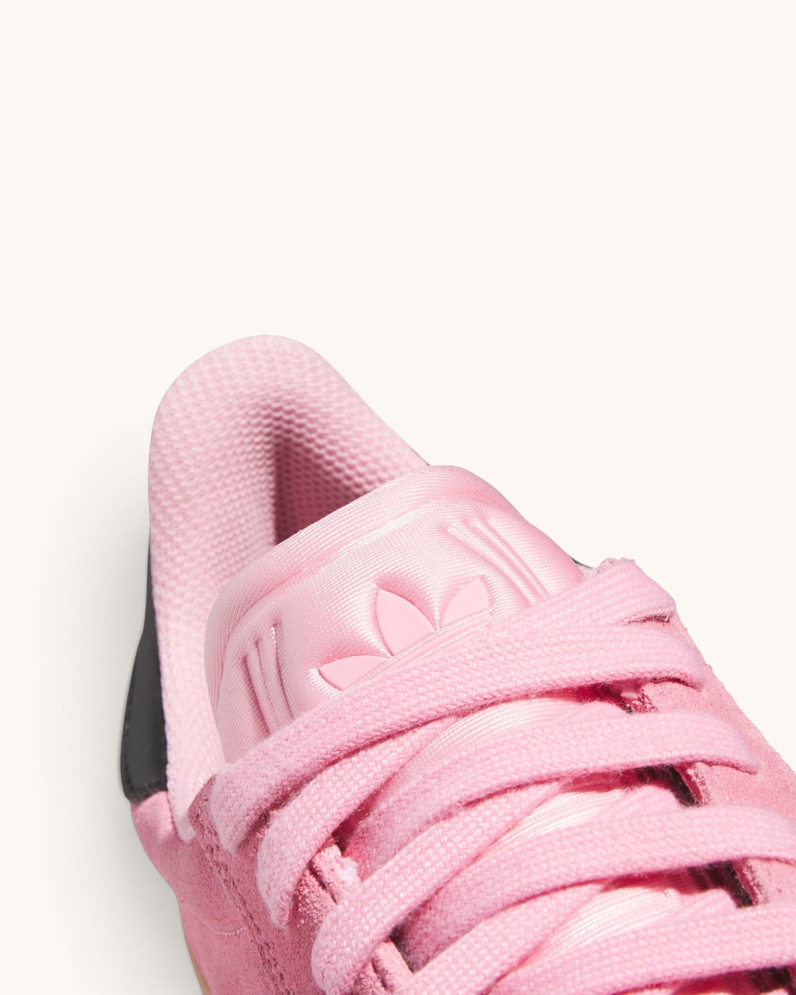 Tenis Adidas Gazelle ADV Pink, Black, & Gum