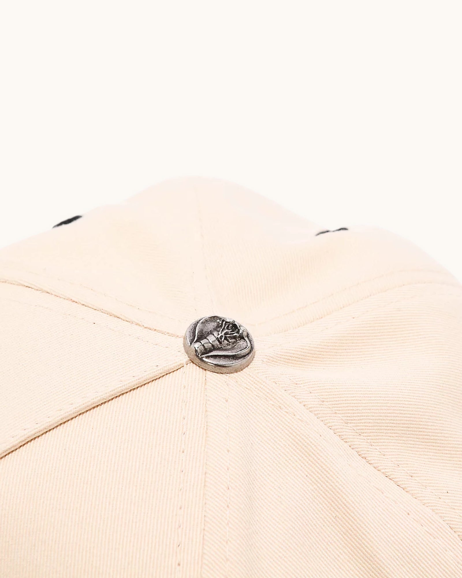 Gorra Broken Promises Crave Cream & Black Snapback
