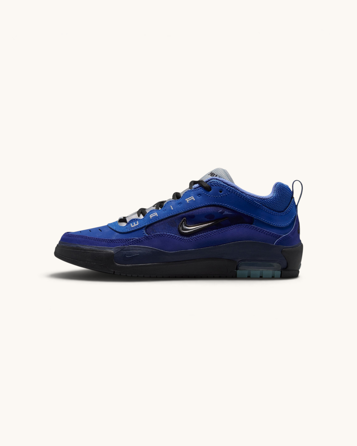Zapatillas de skate FRIDAY.COM.CO Nike Air Max Ishod 2 en color azul intenso con detalles en negro y suela resistente