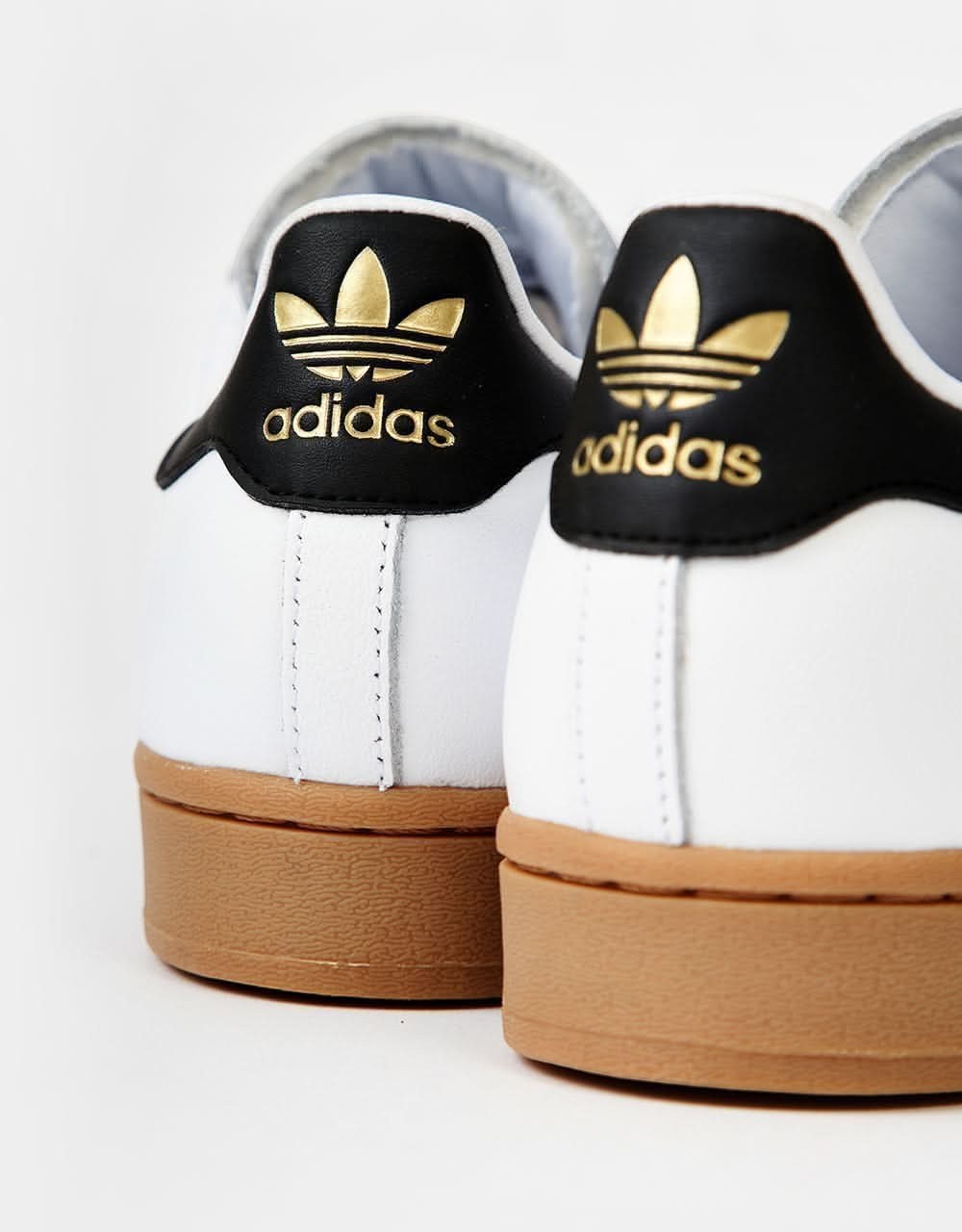Tenis Adidas Superstar ADV White, Black & Gum