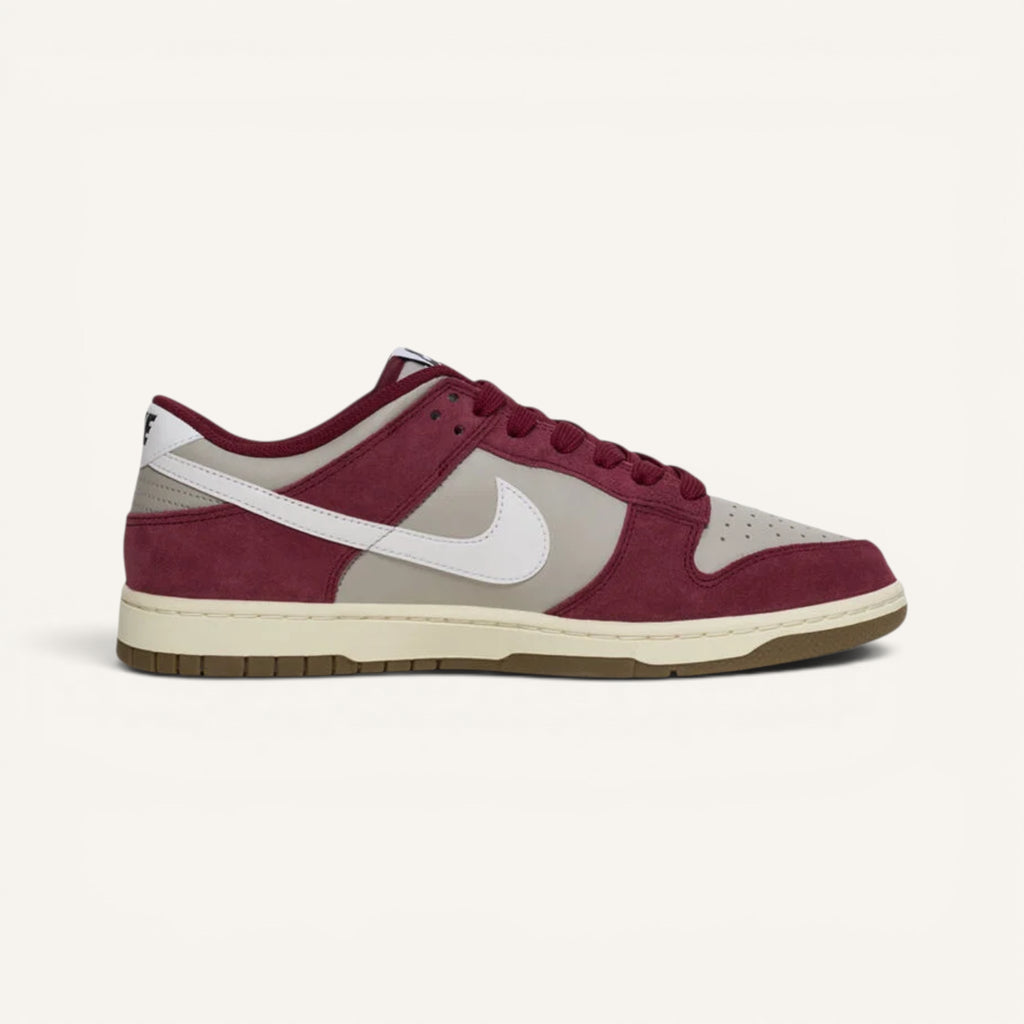 Tenis Nike Dunk Low Retro SE Team Red