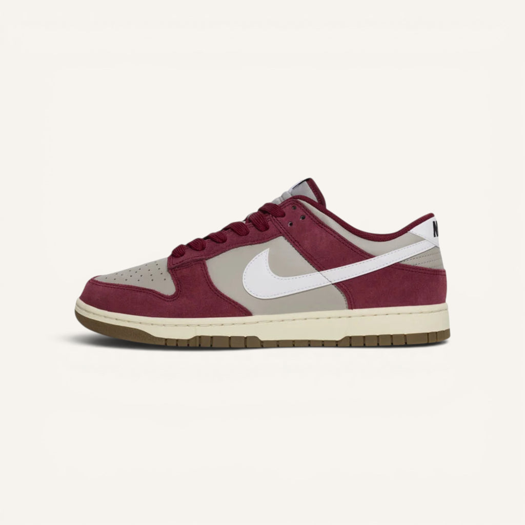 Tenis Nike Dunk Low Retro SE Team Red
