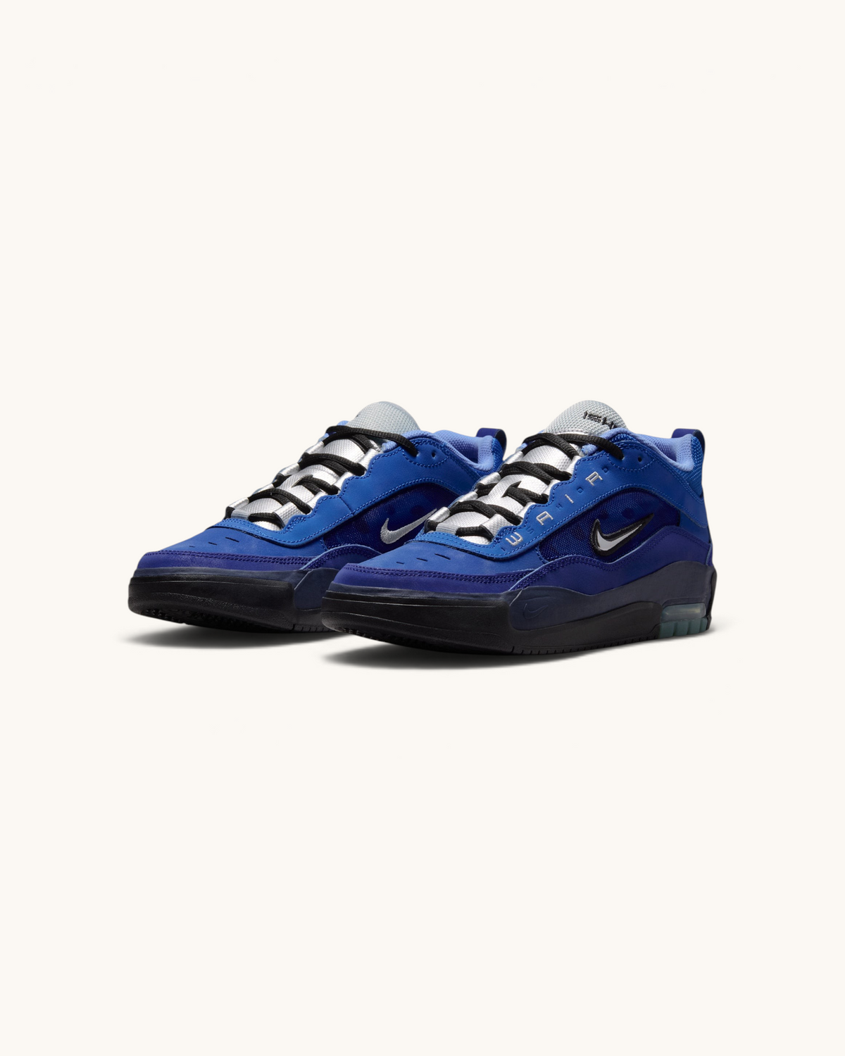 Tenis de skate Nike Air Max Ishod Blue Void de FRIDAY.COM.CO en tonos azul y negro con detalles técnicos modernos.