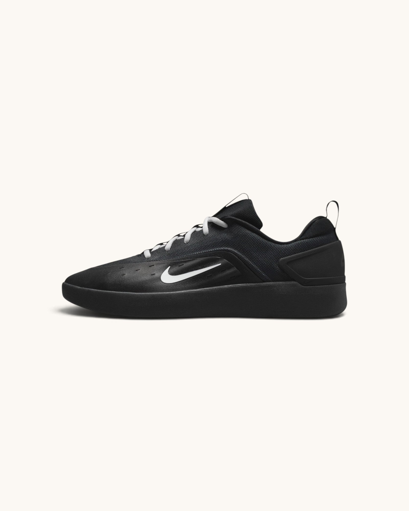 Tenis Nike SB Zoom Nyjah 4 Black White